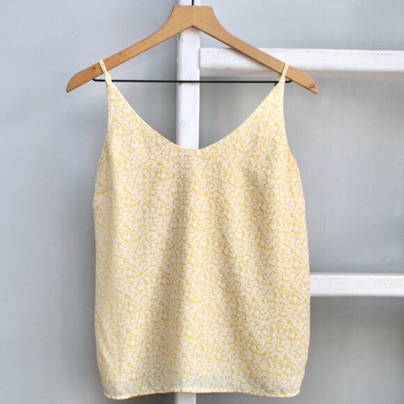 Banana Republic Tops - Banana Republic Yellow White Floral Spaghetti Strap Flowy Tank Blouse Size Small